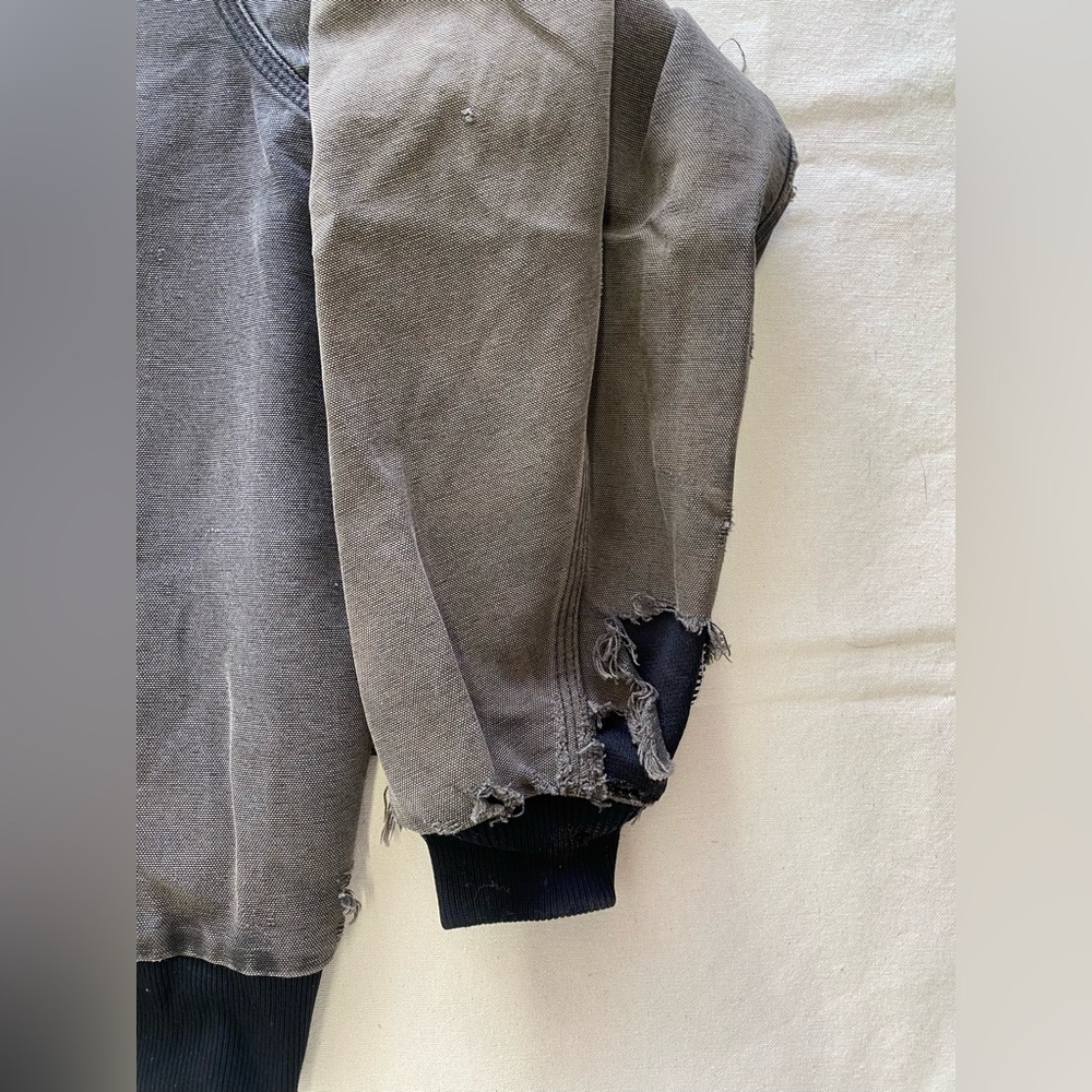 Vintage Thrashed Carhartt Charcoal Hooded Jacket Heavy Wear Extra Distressed - Picture 5 of 15